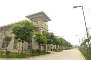 英特力新材廠房車(chē)間